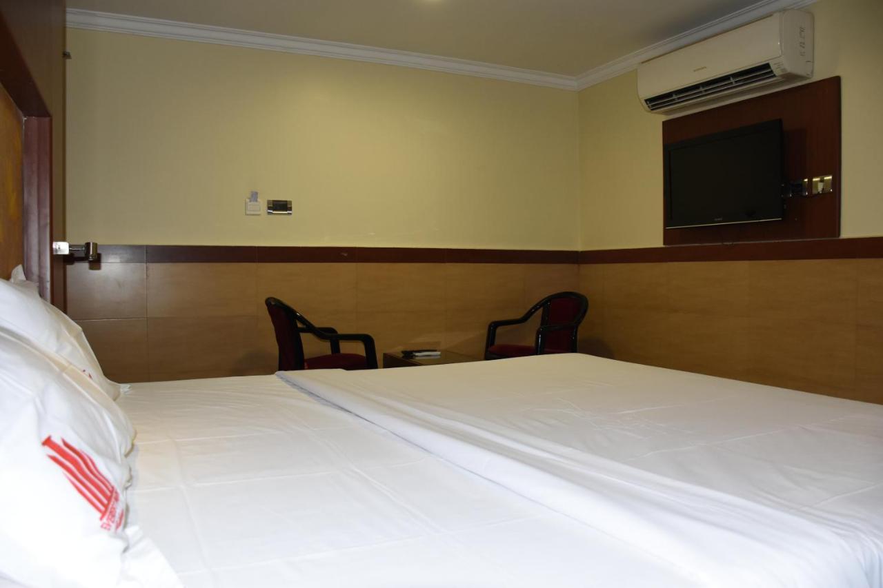 Everest Park Residency Tiruchirappalli Екстериор снимка